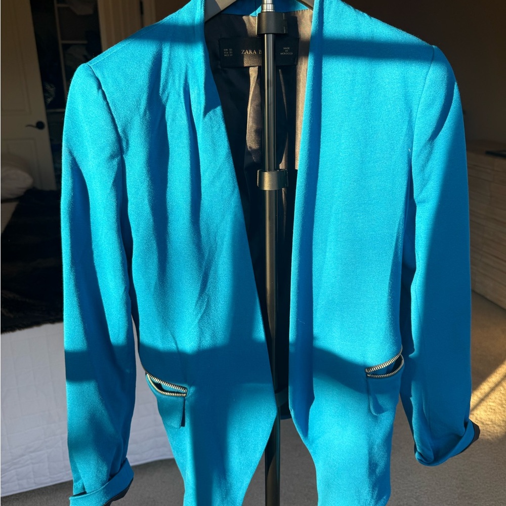 Zara Women's Vibrant Blue Blazer